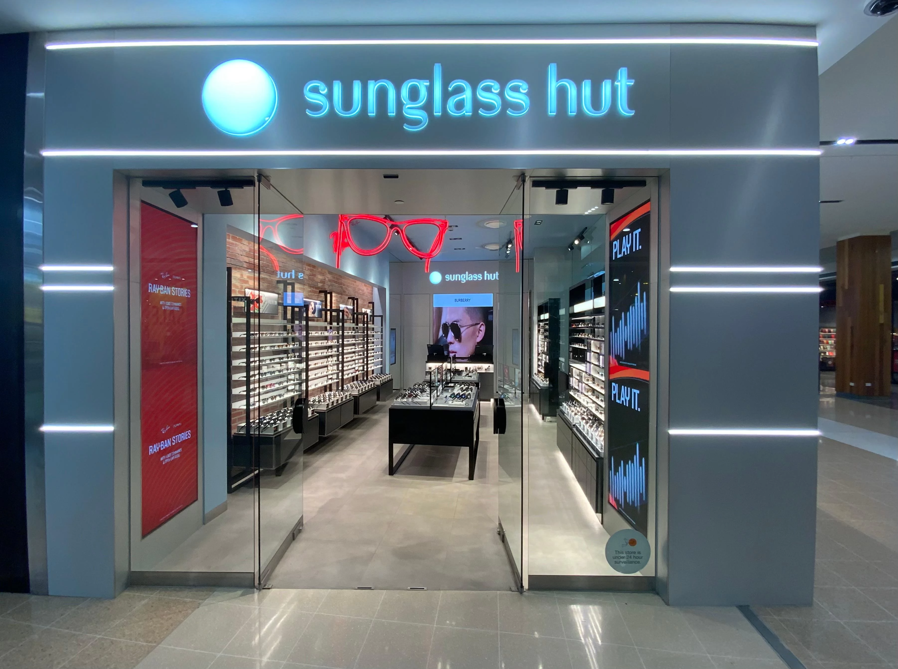 Sunglass Hut